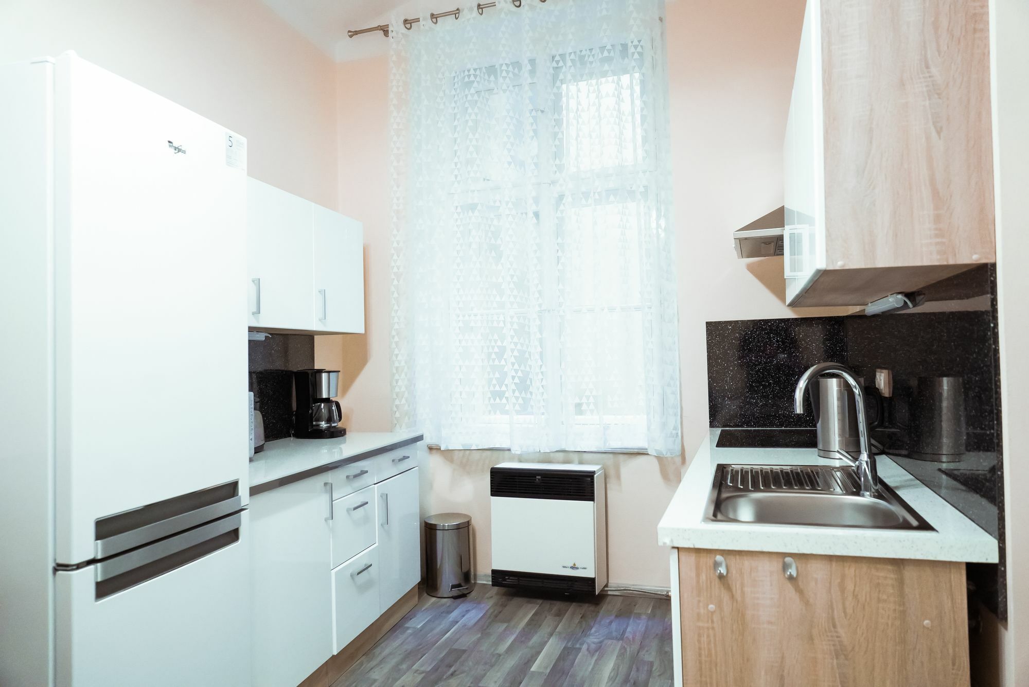 Vertigo Apartment براغ المظهر الخارجي الصورة